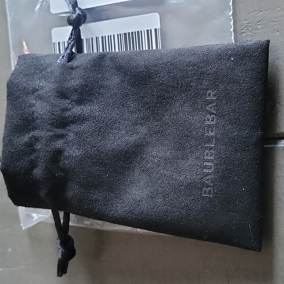 Brand new 18K Gold Mini Initial Custom Bracelet either for nns or snn - Picture 4 of 9